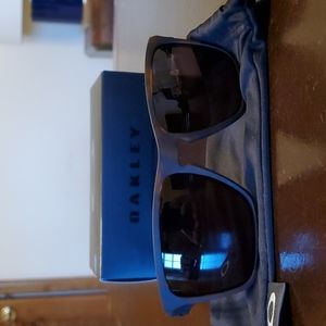 Oakley Sliver XL sunglasses